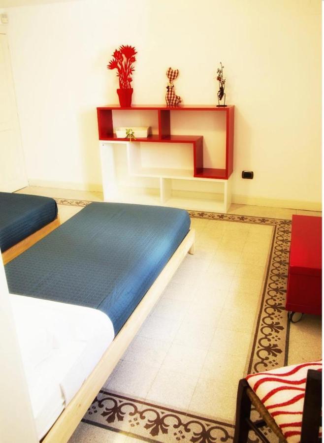 Casa Vacanze L'Altra Diaz Szirakúza Kültér fotó